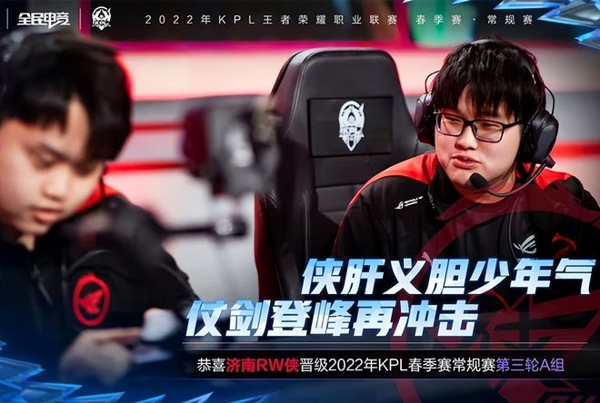 透露出自己 透露出自己